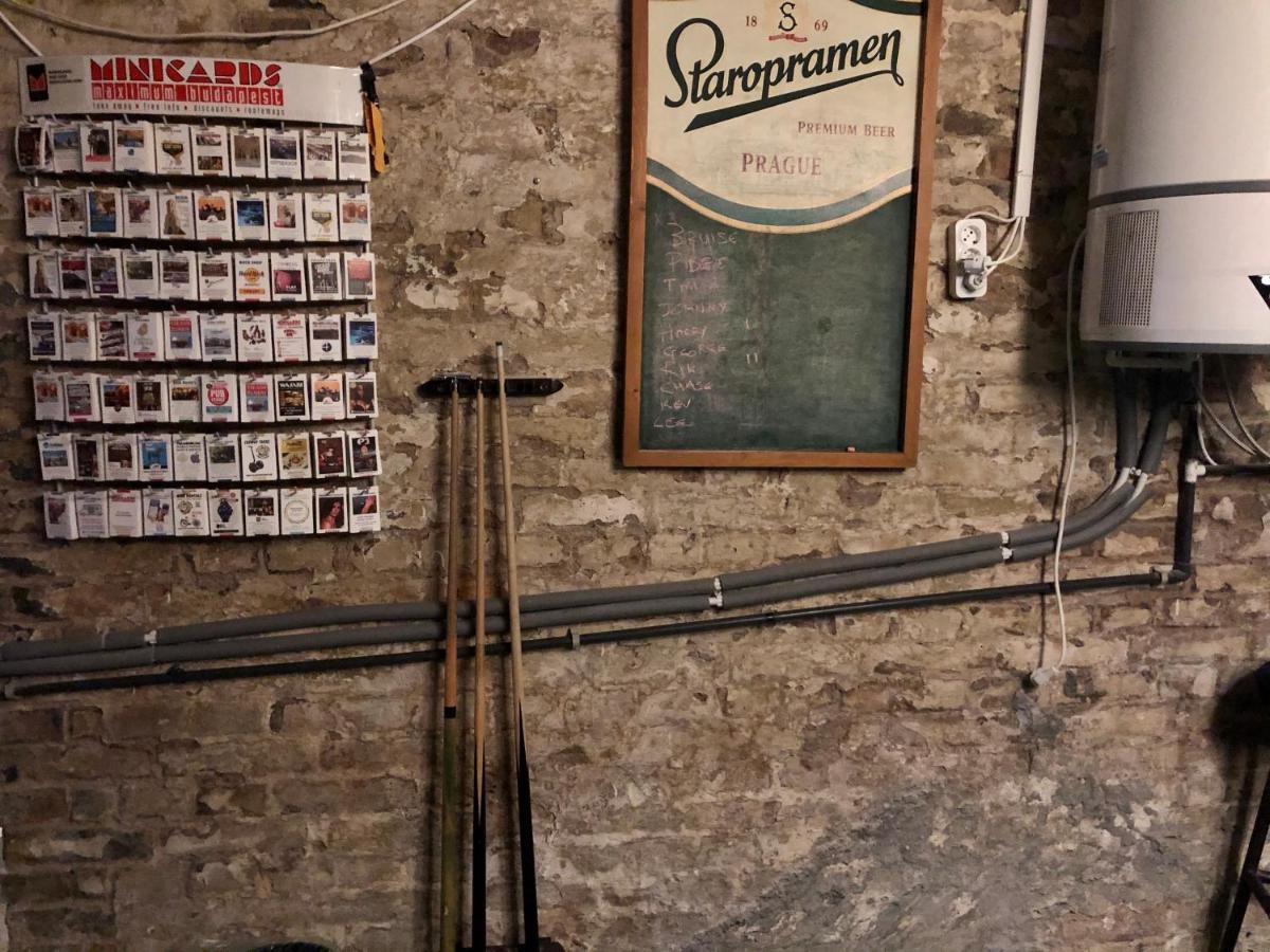 Whole Basement Former Pub2 For Stag Do, Men'S Cave Budapest Luaran gambar
