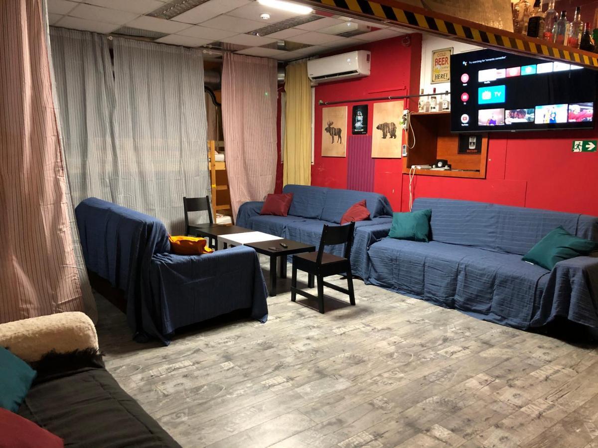 Whole Basement Former Pub2 For Stag Do, Men'S Cave Budapest Luaran gambar
