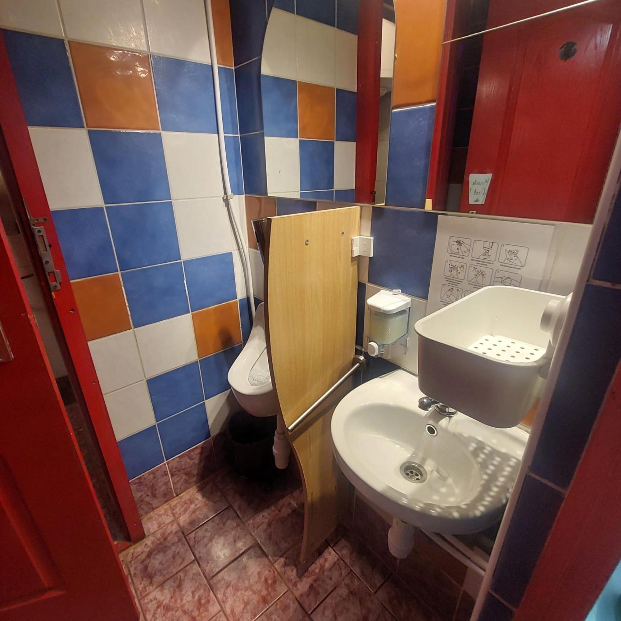 Whole Basement Former Pub2 For Stag Do, Men'S Cave Budapest Luaran gambar